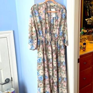 Kimono wrap that ties sz s/m